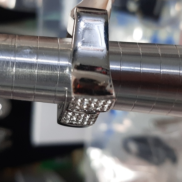 Ring - Picture 2 of 2